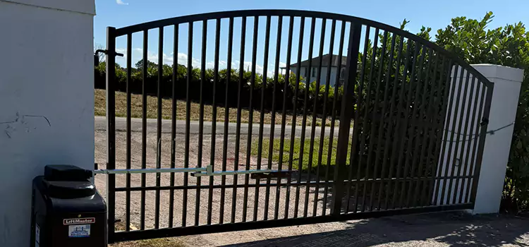 Driveway Fence Repair Idylwood